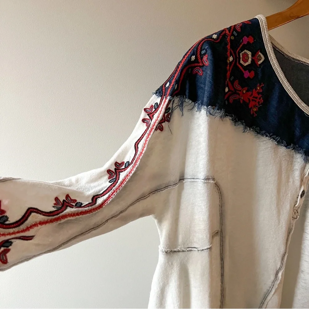 We The Free embroidered henley boho western loose blouse - Picture 6 of 7